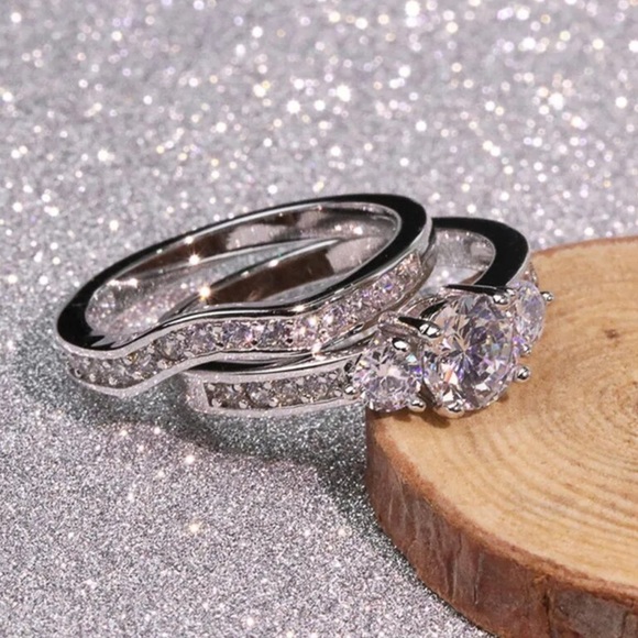 NEW PRINCESS CUT 925 STERLING DIAMOND RING - Picture 4 of 5